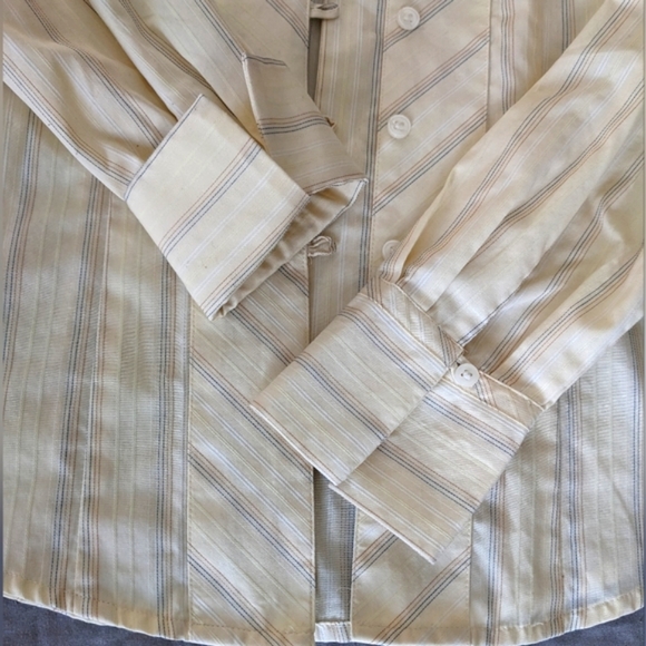 Van Heusen wrinkle free pinstripe button down light academia shirt pale yellow - Picture 6 of 9